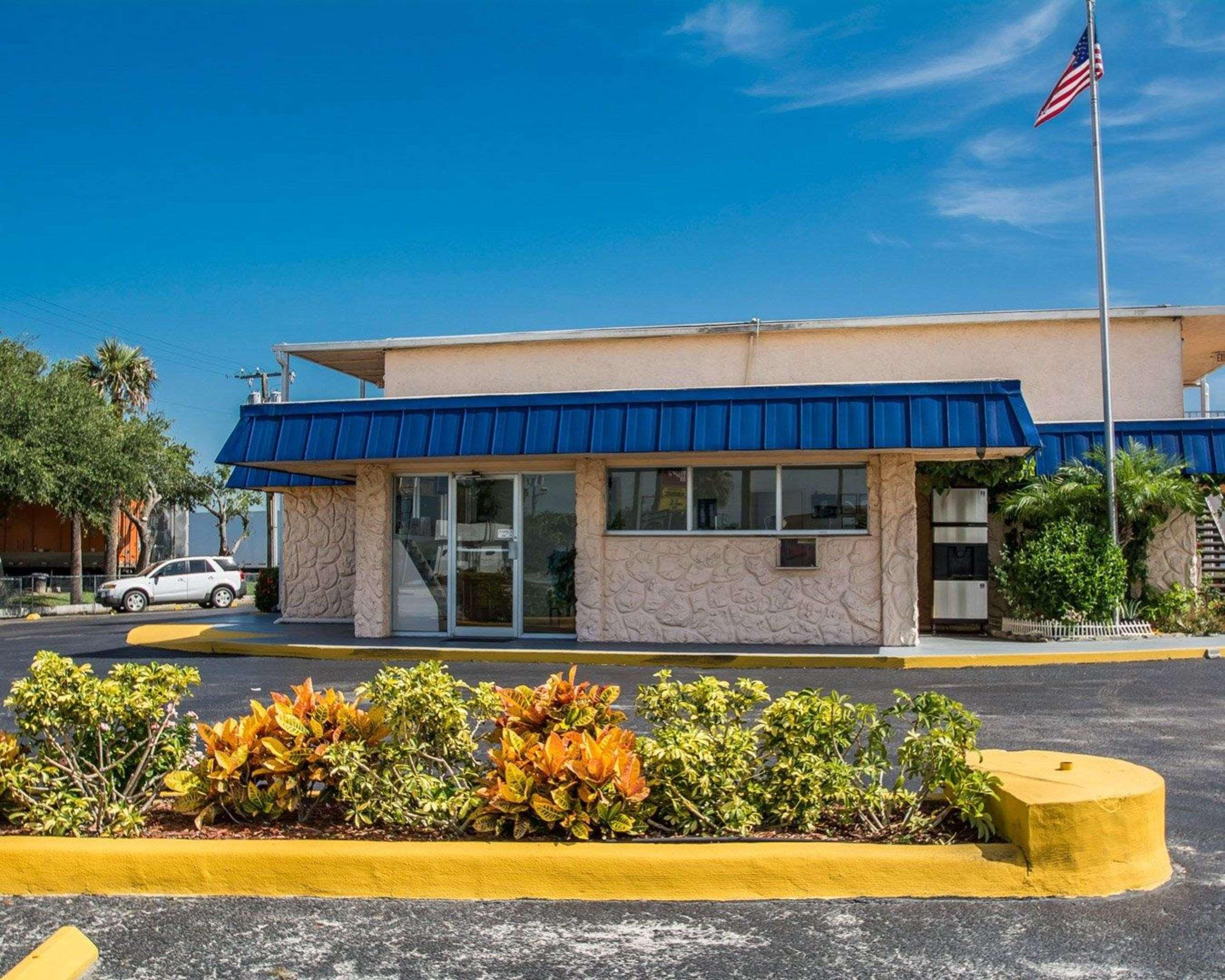 Rodeway Inn Fort Pierce I-95 Dış mekan fotoğraf